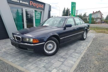 BMW Seria 7 740i